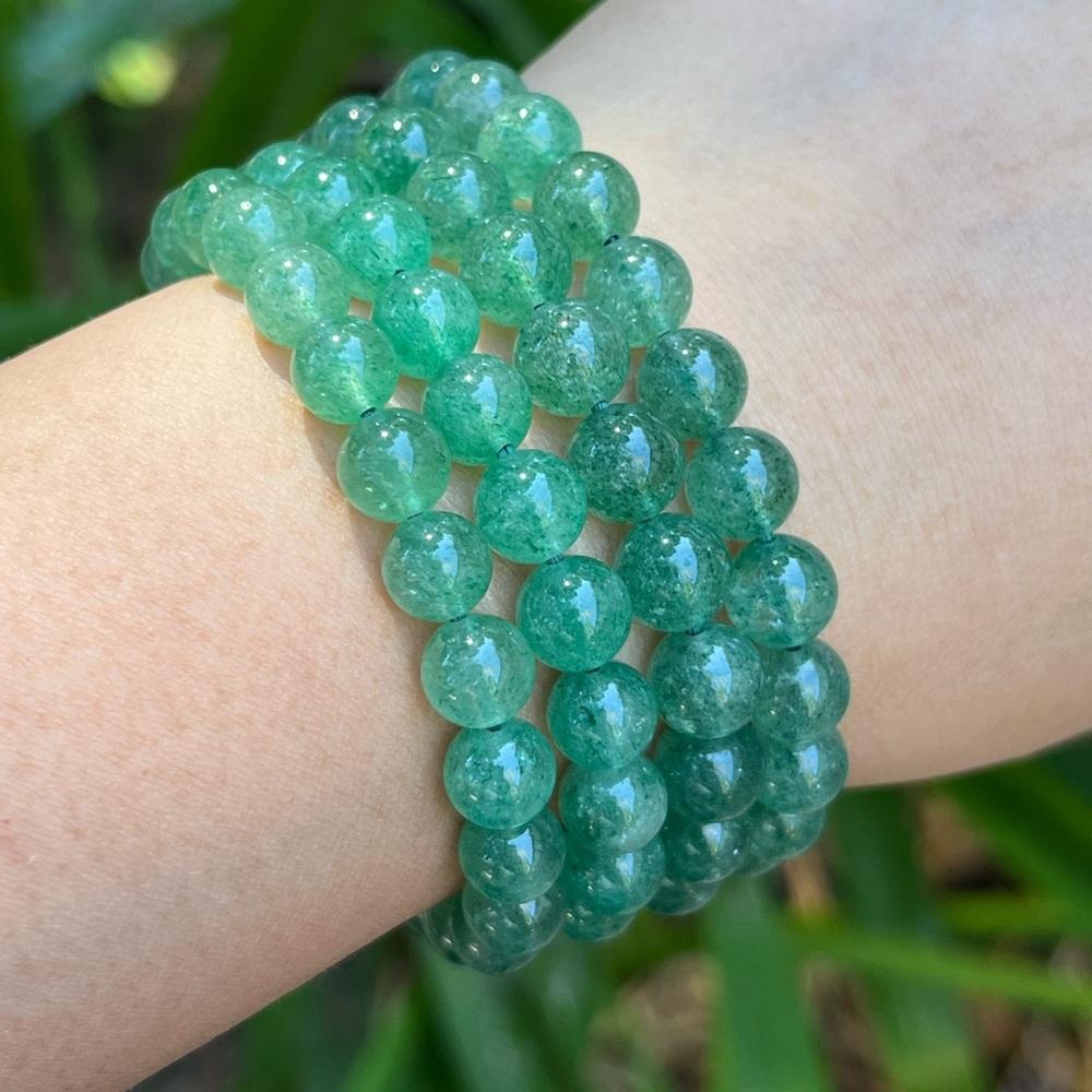 8mm stretchable flash green strawberry quartz bracelet‎